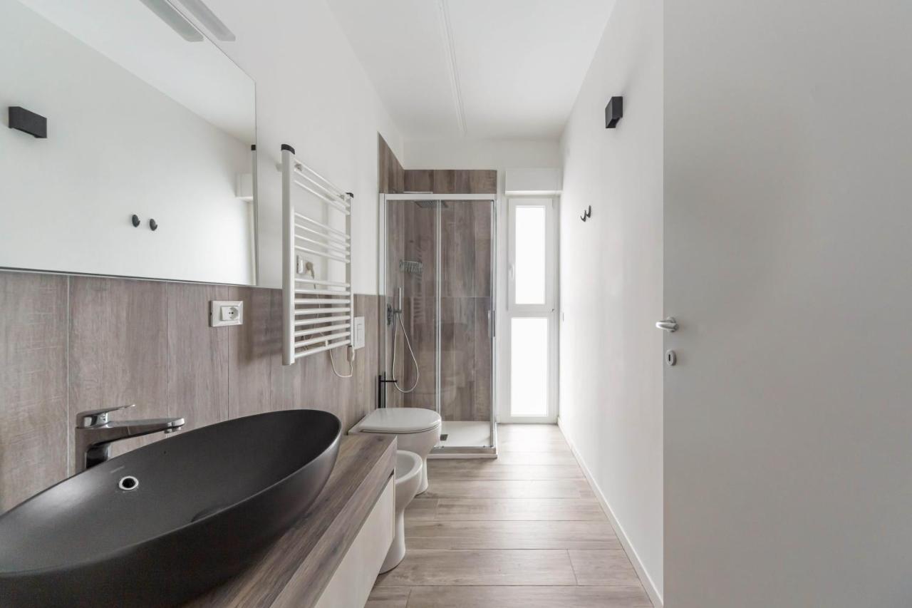 Comfy Apt With Private Parking & Balcony Milan Exterior photo